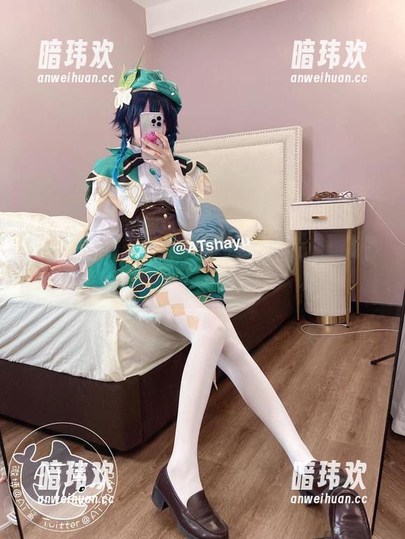 AT鲨 逃离夏日燥热,AT鲨定制写真带你潜入泳池清凉挑战