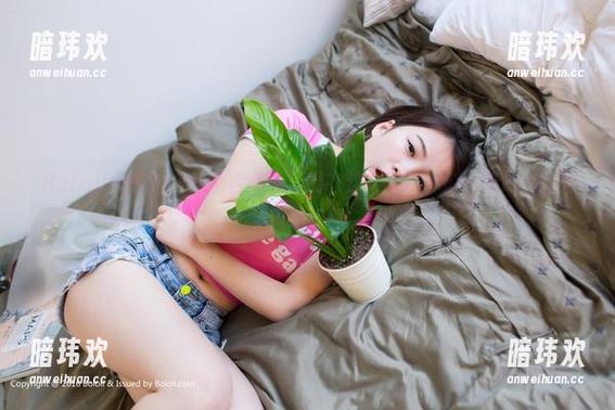 BoLoli菠萝社 - 运动合集竟还能有这种壁纸？赵小米Kitty见过真本事了！