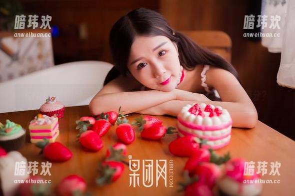GIRLT果团网 - 当黄歆苑遇上甜心，图册里藏着多少糖分？
