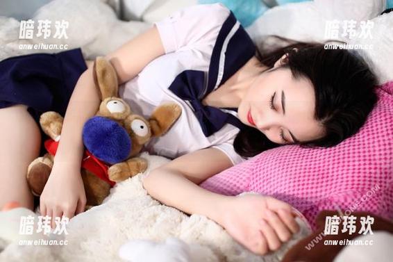 PDL潘多拉-Ellie艾栗栗 PDL潘多拉 - Ellie艾栗栗带着她的女神气场来了,免费图册内容超乎想象,已被我锁定!