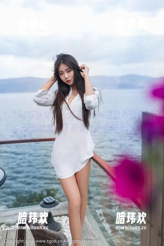 TGOD推女神 - 尤美Yumi的粉色图包，下载就像偷了糖果，甜蜜到不行。
