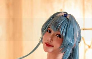 2025年,Tiny Asa的私房创作:别喊我灰姑娘,叫我NIKKE公主吧!