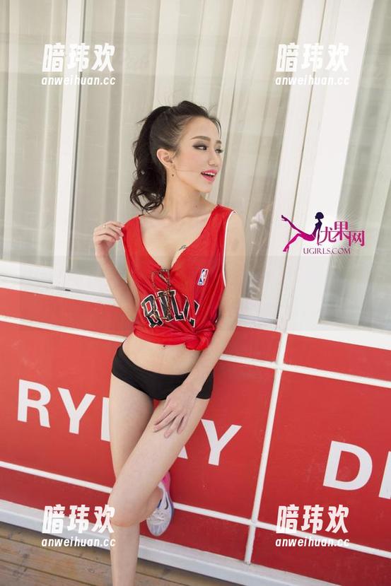 UGirls尤果网-李易童 UGirls尤果网 - 李易童的网袜来袭,免费的照片可真好!能不能再多点儿?