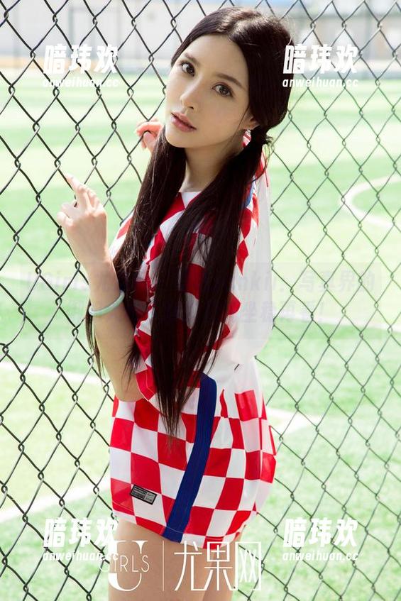 UGirls尤果网 - 禅叽zankii：写真界的御姐大佬，劝你们先坐稳再看！