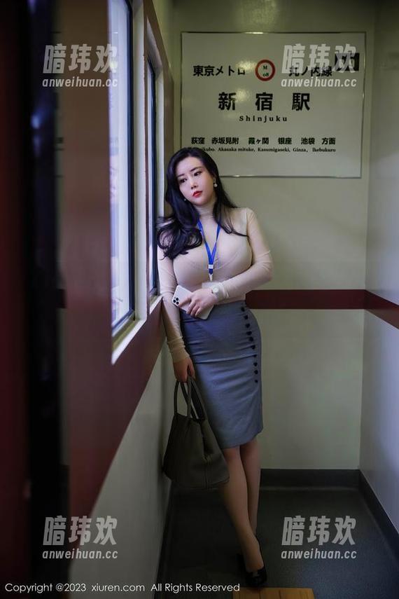 Xiuren秀人网 - 进入小逗逗的图包，分享一下女神的另一面！