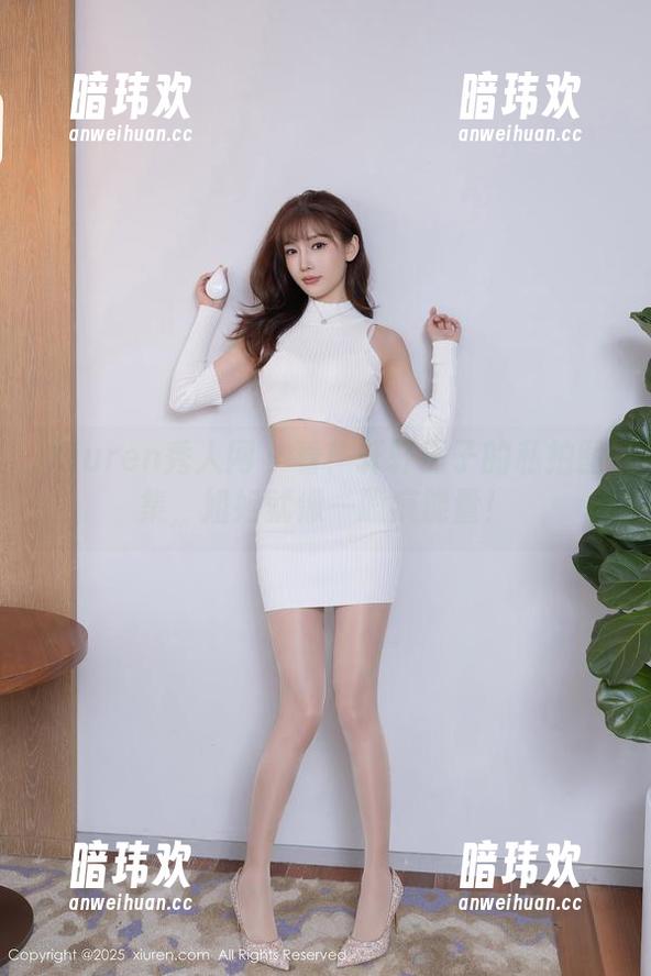 Xiuren秀人网-轩轩王子 Xiuren秀人网 - 看!轩轩王子的私拍图集,姐姐就像一股疯能量!
