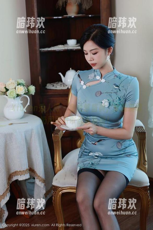 Xiuren秀人网 - 兔女郎盛典，软糖爱喝奶用图片带你去吃糖！
