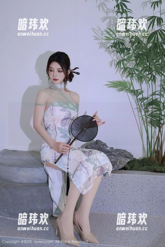 Xiuren秀人网-龙泽美曦 Xiuren秀人网 - 看!龙泽美曦的泳衣穿搭,美图不孤单,连壁纸都想要借她的风头!