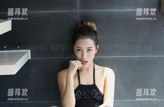 YouWu尤物馆-陆萱萱Cecilia YouWu尤物馆 - 陆萱萱Cecilia的美腿,宽广图库里的又一抹令人羡慕的风景。