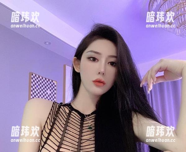 微密圈 - 这可是不爱笑的赛琳的完美身材套图，有些事，只能用下载解释！