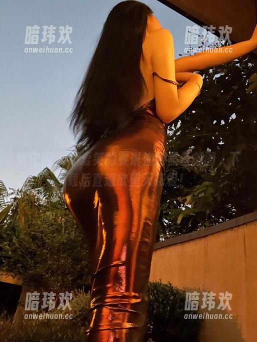 微密圈 - 不爱笑的赛琳渔网黑丝美图，下载后直逼欲望天花板！