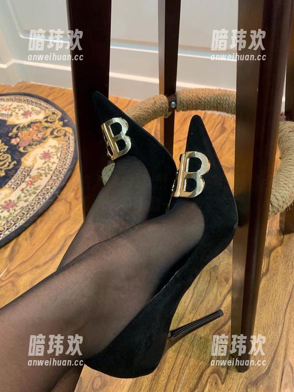 丝月神 微密圈 - 进入纯白幻想!丝月神的网盘合集,心中隐隐一抹波澜