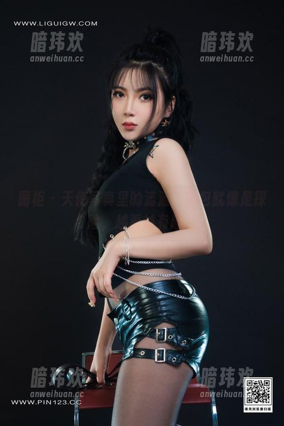 丽柜 - 天使写真里的潘潘，图包就像是探险，越看越有趣！