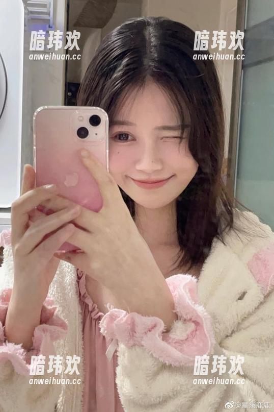 最新写真：千反田鹿子的“女孩”化身，谁不想看呐？