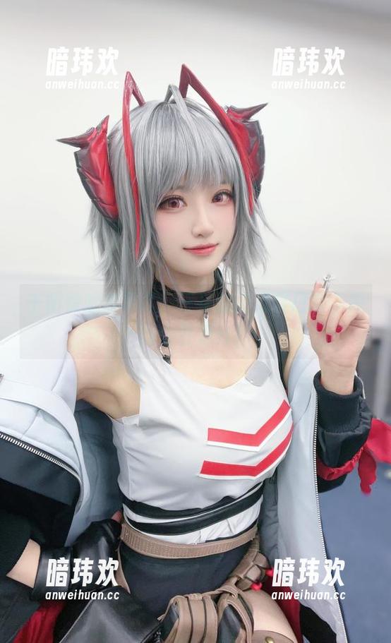 千阳快起床写真：三花猫的温馨日常，原图个性满分！