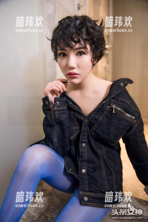 头条女神-JennyR 头条女神 - JennyR的高清御姐篇:我向来不认怂,只认花哨!