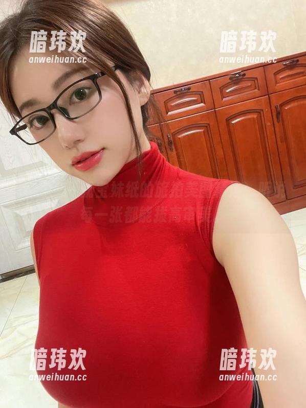 微密圈 - 奶宝妹纸的旅拍美图精选，听说每一张都能拔高审美。
