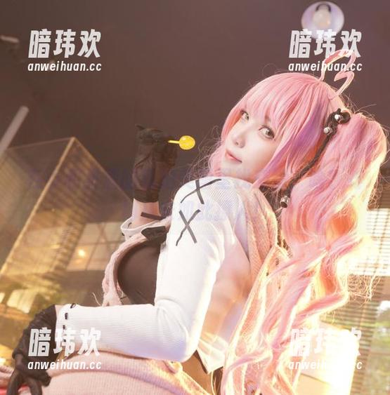 在小和甜酒的私拍美图里找交错，啥？绯俐从未如此撩人！