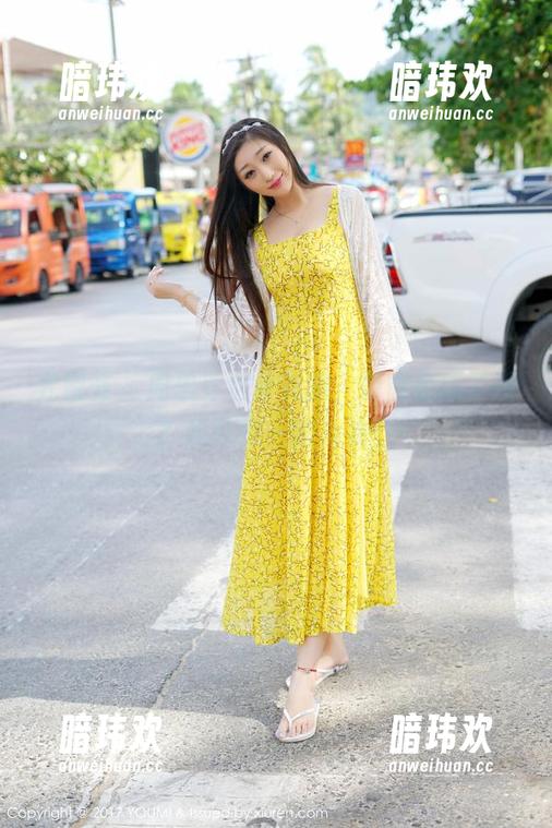 尤蜜荟 - 周思乔这身礼服，原图更新了没？我可想一睹为快！