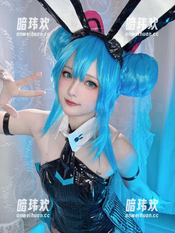 屿鱼的白衬衫，反正我是醉了，高清！美图，每一张都想截下来。