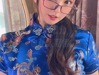 微密圈 - 原图下的张思允,老板指令再多也让人期待