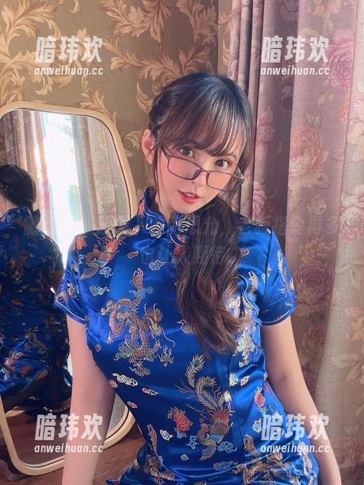 微密圈 - 原图下的张思允，老板指令再多也让人期待