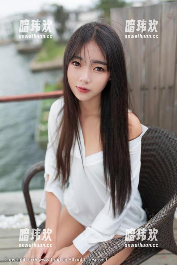推女神-施忆佳Kitty酱 推女神 - 福利警报!施忆佳Kitty酱用瑜伽教我深呼吸,哦不,是瞄准摄像头!