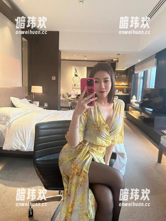 微密圈 - 想偷懒的你，果儿Victoria的高清睡衣合集让你舒适又帅气！