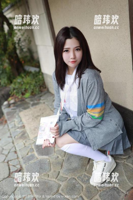模范学院-Dreamy小乔 模范学院 - Dreamy小乔的粉色,原图好像丢了啥,更新的频率倒是让我看得意犹未尽。