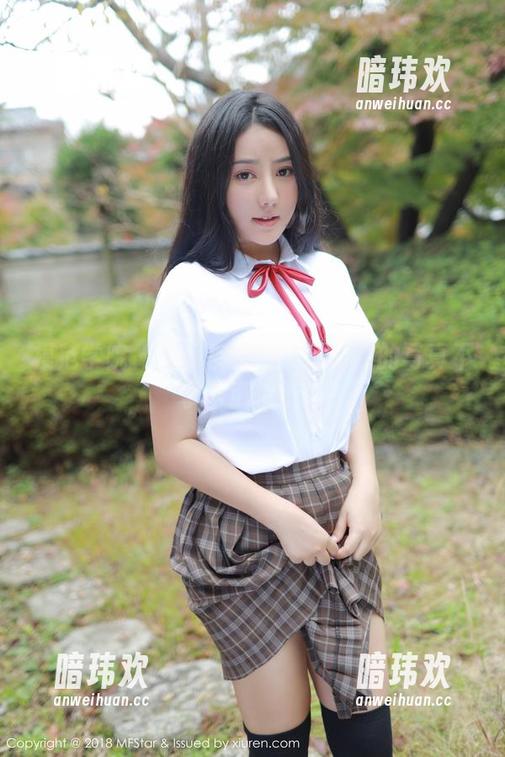 模范学院-郭忆然 模范学院 - 牛仔裤福利:郭忆然的写真不拿下可惜了!