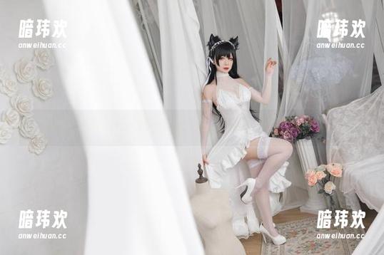 樱落Selena在线曝料，迅雷不及掩耳的高清镇海水色