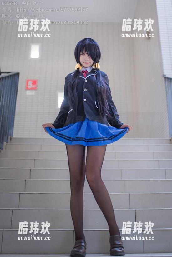 白金Saki 瞅瞅这白金Saki穿JK美丝校服,高清图片真会让人多想。
