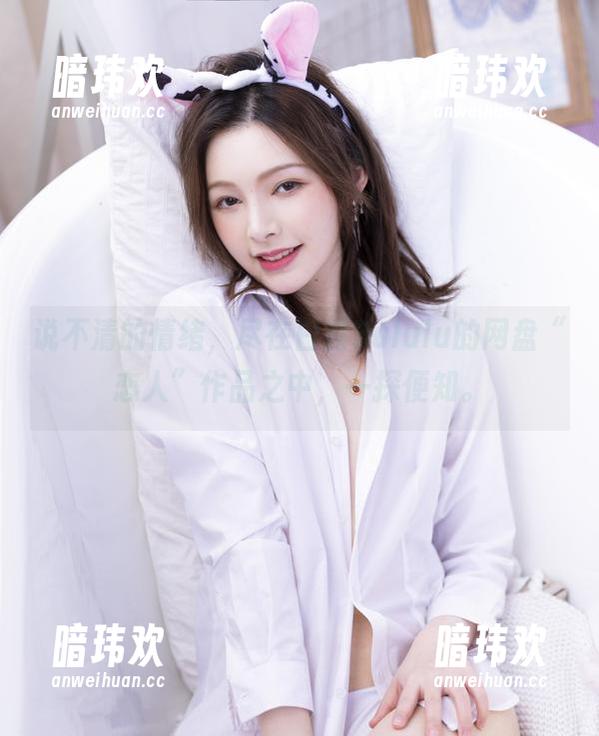 说不清的情绪，尽在白露Bululu的网盘“恋人”作品之中，一探便知。