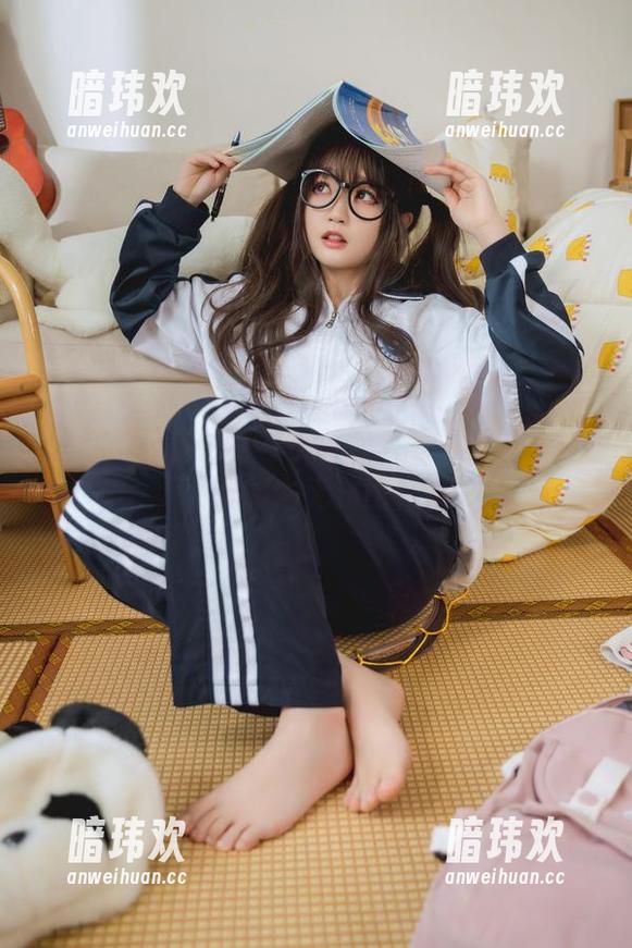 看打闹耍宝的神沢永莉双人写真：那些壁纸根本无法比！