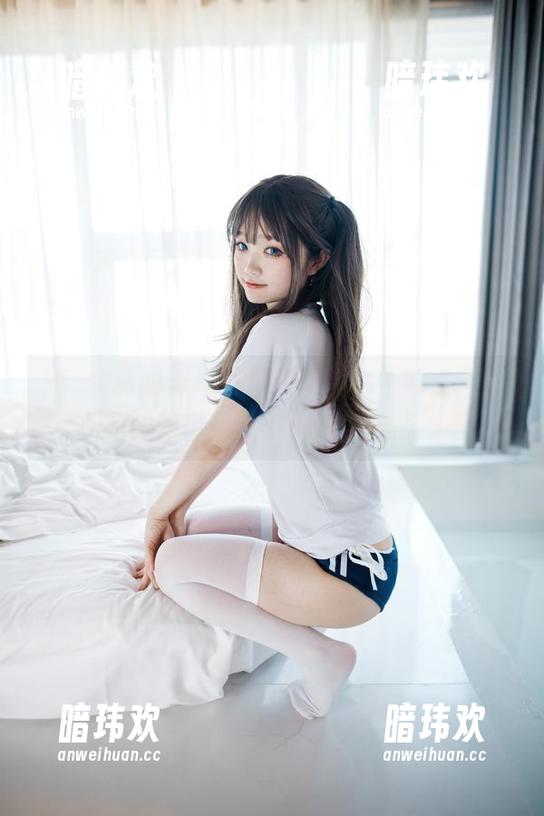 神沢永莉 神沢永莉的美足写真在原图中不断上演,不如我们也来点小小的发散思维吧