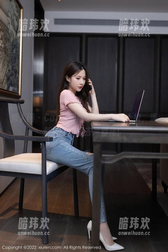 秀人网-Carol周妍希 秀人网 - Carol周妍希清纯图集上线,清新得让人想去采野花!