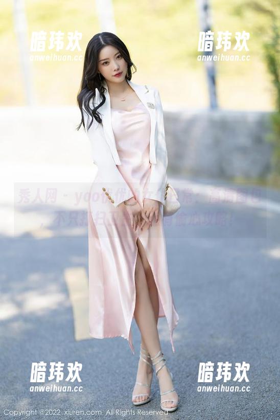 秀人网 - yoo优优的女仆日常：高清图包，不只打扫卫生，还有偷心攻略！