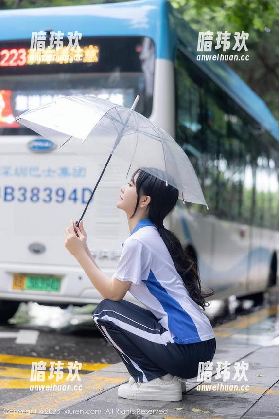 秀人网 - 穿上睡衣，久久Aimee也想让你在网盘里留驻