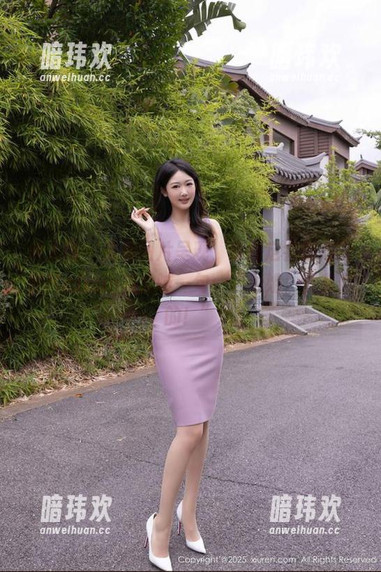 秀人网-安然Maleah 秀人网 - 免费图片呈现,你肯定会想对安然Maleah姐大喊一句:“老姐,真有你的!”