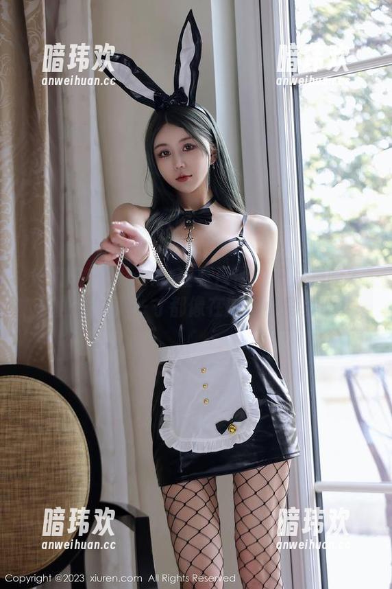 秀人网-徐cake 秀人网 - 徐cake在夏日做的图片是啥?原图里的每一寸都像在撒着小彩虹哦!