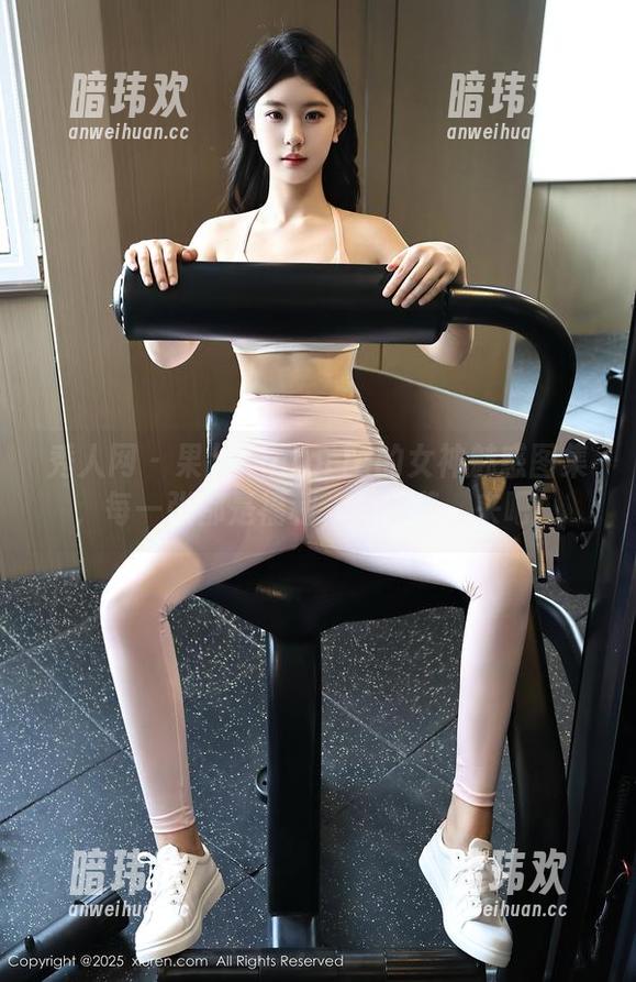 秀人网 - 果儿Victoria的女神魅惑图集，每一张都是福利，别害羞，来吧！