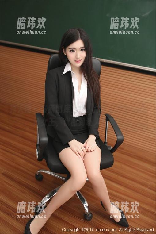 秀人网-沐言yanyan 秀人网 - 最新图库上线!沐言yanyan化身女王,优雅到让人羡慕!