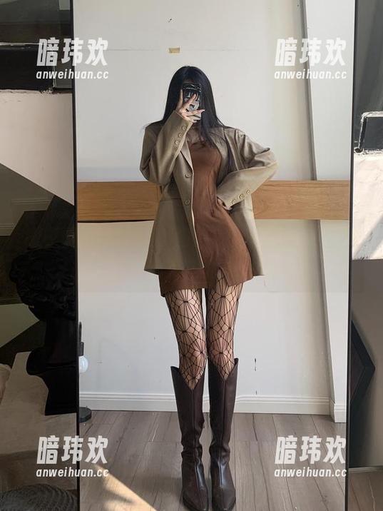微密圈 - 老实说，粉色的猪陈佩奇的私房背影你完全无法拒绝