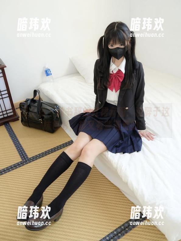 紧急企划-林书辞 紧急企划 - 林书辞的红裙套图:沉醉于这抹色彩,却又有些羞羞的