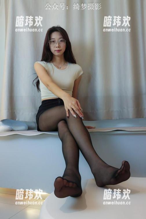 绮梦摄影 - 质感与性感的交融，宁宁的丝袜壁纸合集来了