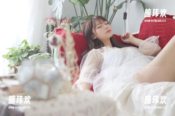 羊小雪juvia 微密圈 - 看羊小雪juvia如何摆脱圣光,化身舰长的红裙女神。