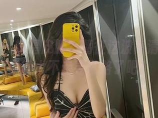 微密圈 - 蝙蝠皮服?葛征这波高清写真集显得太不走寻常路了吧!