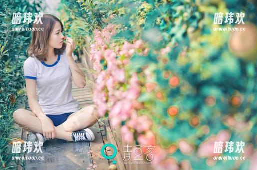 青豆客-黄歆苑chobits 青豆客 - 免费启用!黄歆苑chobits的白色图包,拯救你望眼欲穿的‘审美之旅’!