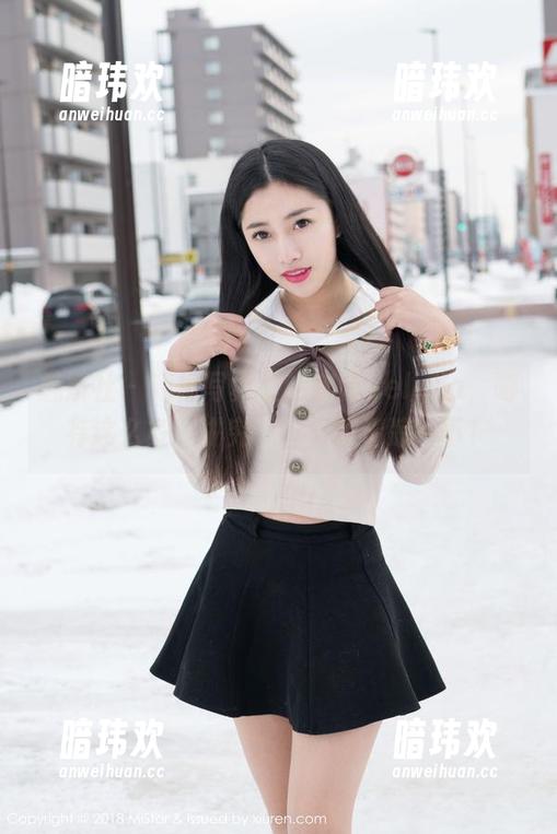魅妍社 - 短裙写真里的娜露Selena，哪有这么多“讲究”，只想清凉一下！