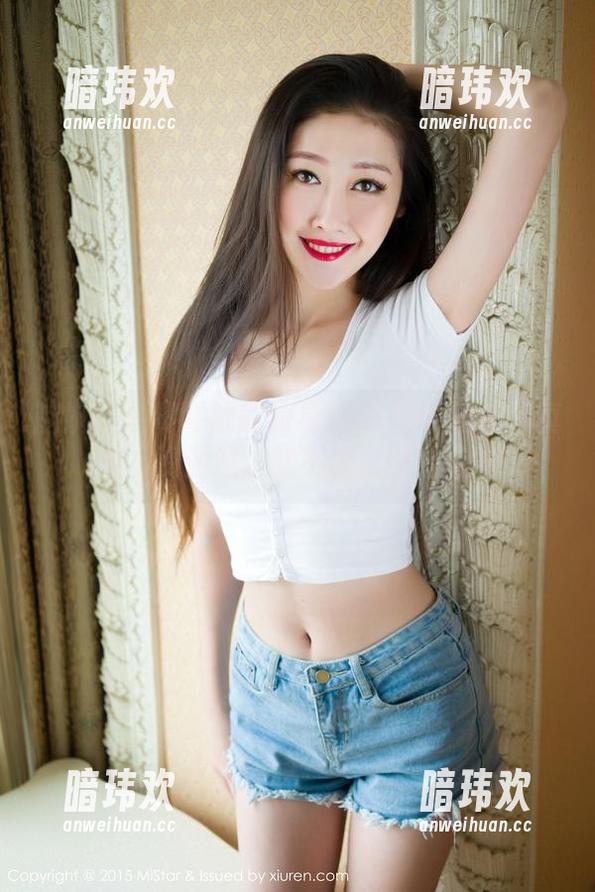 魅妍社 - 零零散散的易阳Silvia粉色写真集，资源难道就不能更贴心点？